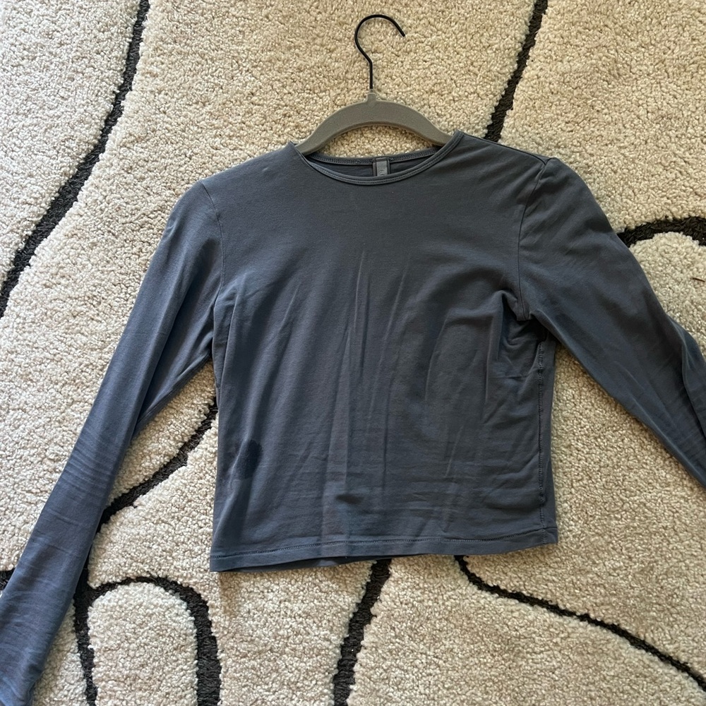 Skims outdoor top